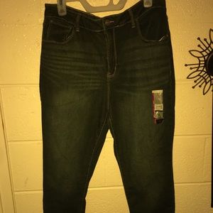 No Boundaries Jean’s NWT